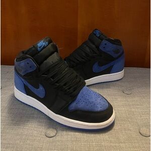 Air Jordan 1 Royal Reimagined size 5.5 Y